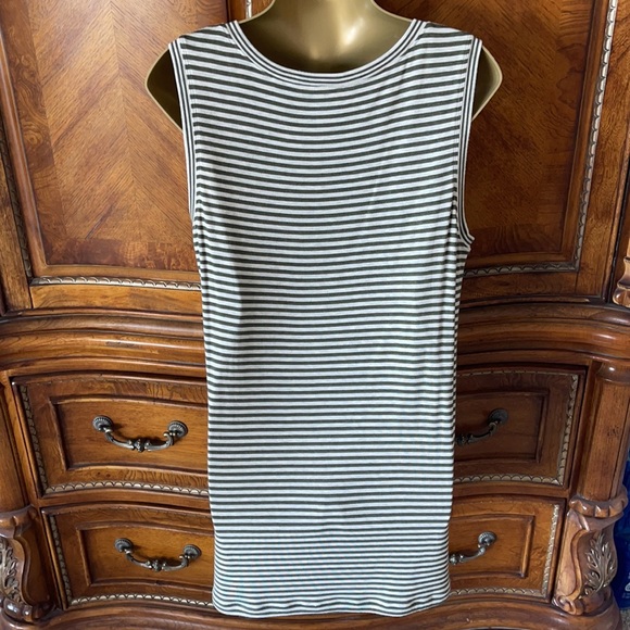 Cabi surf tank - Picture 5 of 9